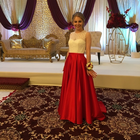 Dresses & Skirts - Prom dress